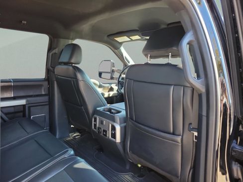 Used 2022 Ford F250 Lariat w/ Lariat Value Package image 26