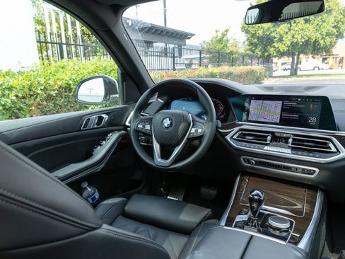 Used 2023 BMW X5 xDrive40i AWD/4WD image 31