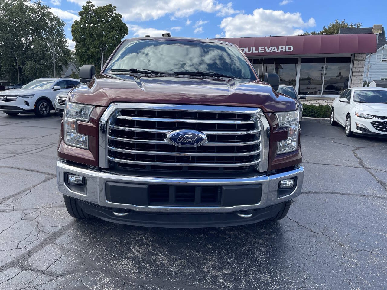 Used 2016 Ford F150 XLT w/ Equipment Group 301A Mid AWD/4WD image 11