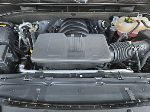 Certified 2023 Cadillac Escalade ESV Premium Luxury AWD/4WD image 31