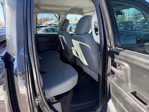 Used 2018 RAM 1500 Express w/ Express Value Package image 19