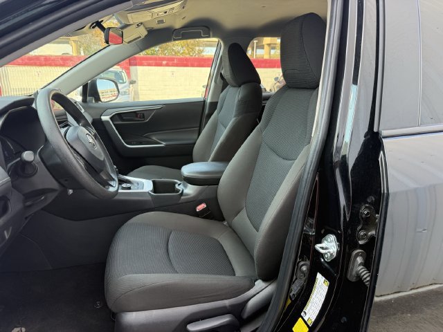 Certified 2025 Toyota RAV4 LE AWD/4WD image 26