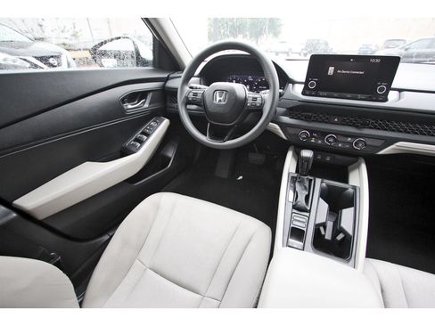 Used 2024 Honda Accord LX image 10