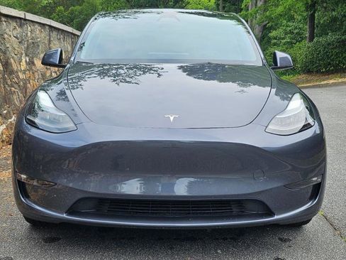 Used 2023 Tesla Model Y Long Range AWD/4WD image 6