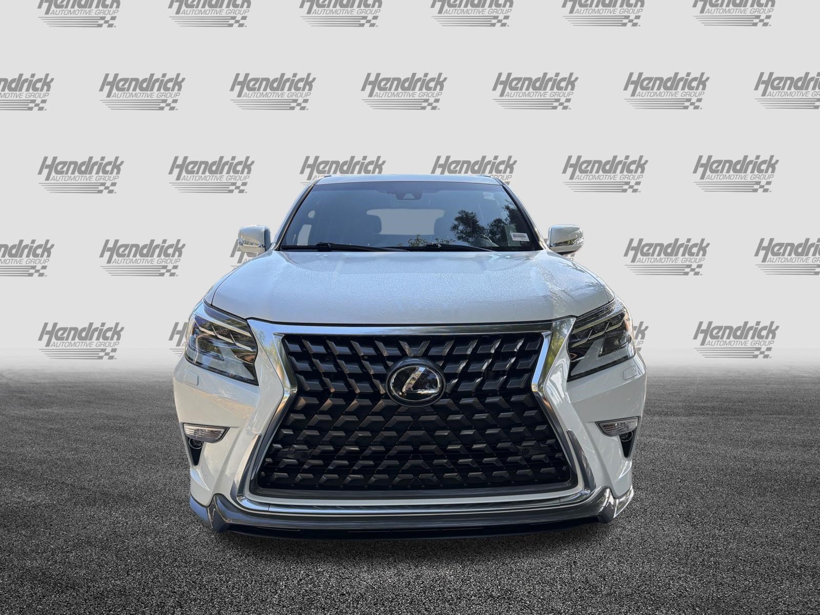 Used 2022 Lexus GX 460 Premium w/ Accessory Package AWD/4WD image 3