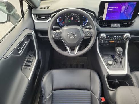 Used 2024 Toyota RAV4 XSE AWD/4WD image 9