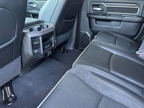 New 2026 RAM 2500 Laramie AWD/4WD image 11