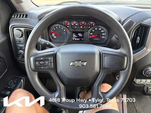 Used 2022 Chevrolet Silverado 1500 Custom Trail Boss w/ Midnight Edition AWD/4WD image 18