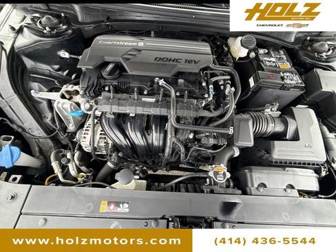 Used 2025 Kia K4 EX image 28