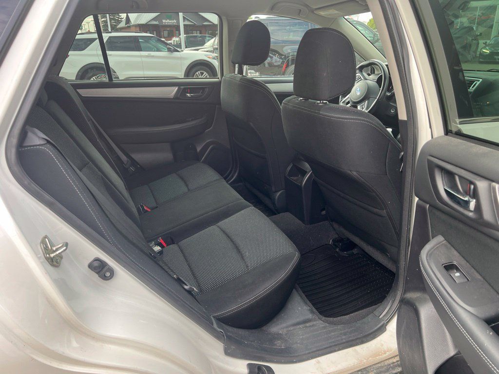 Used 2017 Subaru Outback 2.5i Premium AWD/4WD image 22
