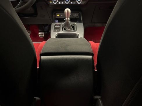 Used 2024 Honda Civic Type R image 32