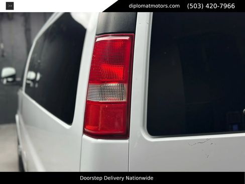 Used 2017 Chevrolet Express 2500 LS image 15