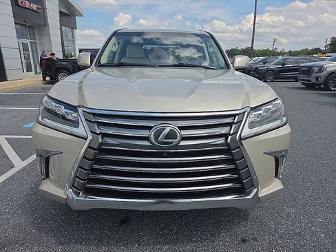 Used 2017 Lexus LX 570 4WD w/ Luxury Package image 8