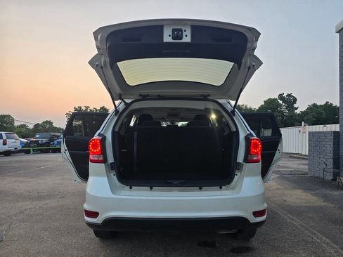 Used 2016 Dodge Journey SXT image 52