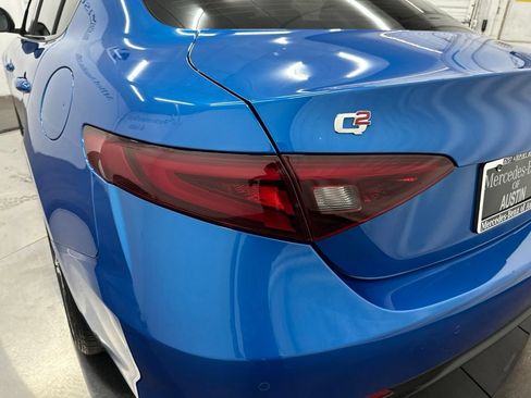Used 2023 Alfa Romeo Giulia Veloce RWD image 12