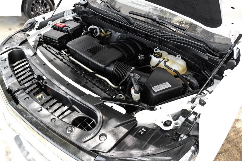 Used 2021 Chevrolet Suburban High Country RWD image 57