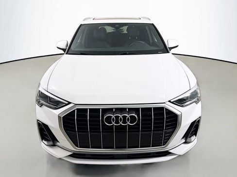 Used 2025 Audi Q3 2.0T Premium AWD/4WD image 2