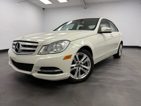 Used 2012 Mercedes-Benz C 300 4MATIC Sedan w/ Premium 1 Pkg image 3
