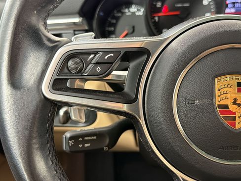 Certified 2020 Porsche Macan image 22