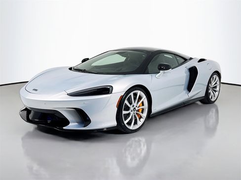 Used 2025 McLaren GTS image 3