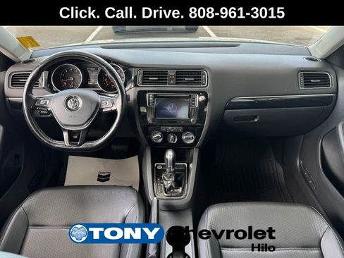 Used 2016 Volkswagen Jetta SEL w/ Lighting Package FWD image 12