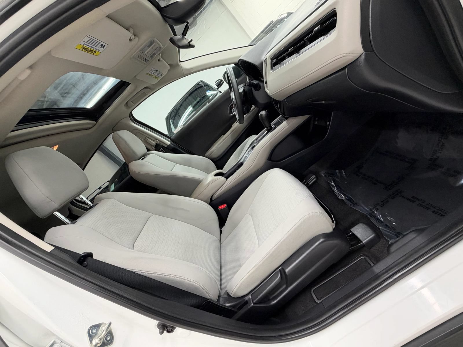 Used 2021 Honda HR-V EX image 24