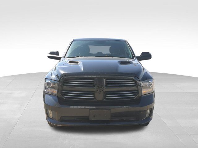 Used 2017 RAM 1500 Sport w/ Black Ram 1500 Sport Group AWD/4WD image 4