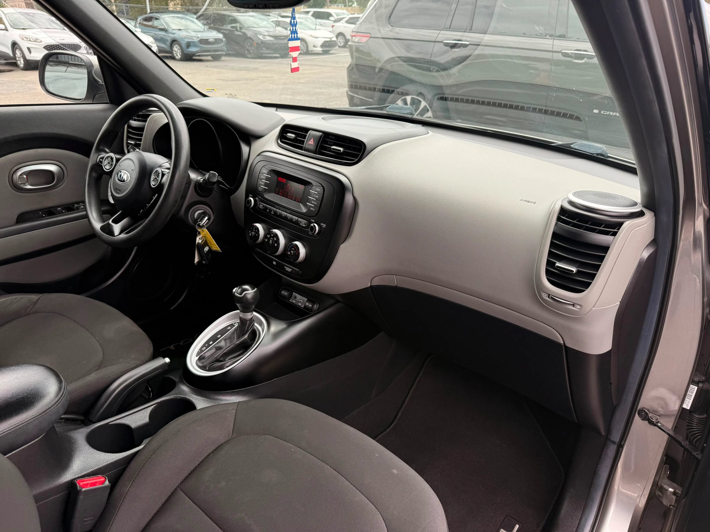 Used 2015 Kia Soul FWD image 14