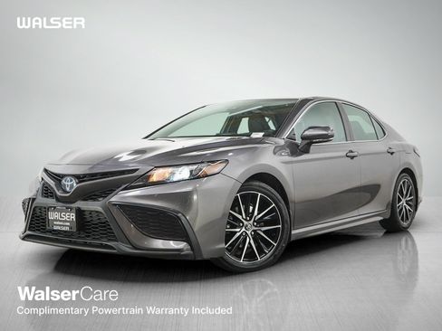 Used 2023 Toyota Camry XLE FWD image 1