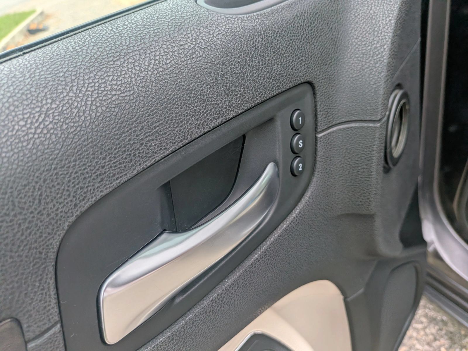 Used 2019 Chrysler 300 Limited RWD image 20