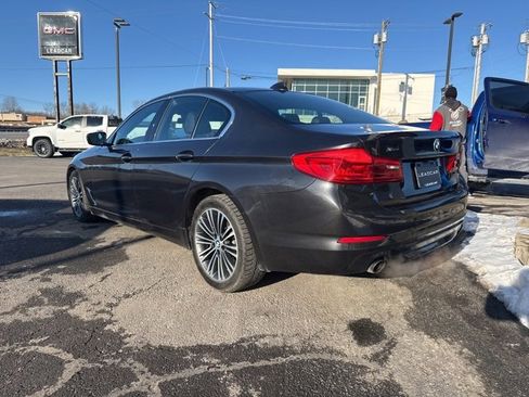 Used 2019 BMW 530i xDrive w/ Convenience Package image 3