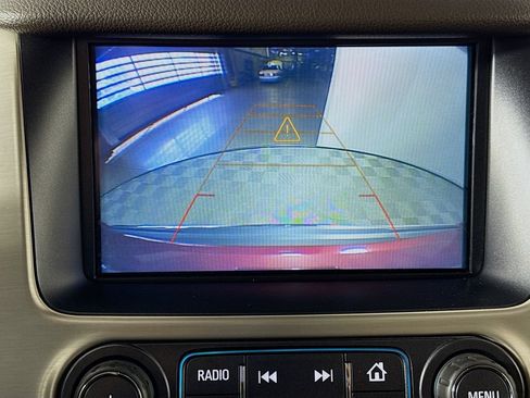 Used 2020 GMC Yukon Denali w/ Open Road Package RWD image 14