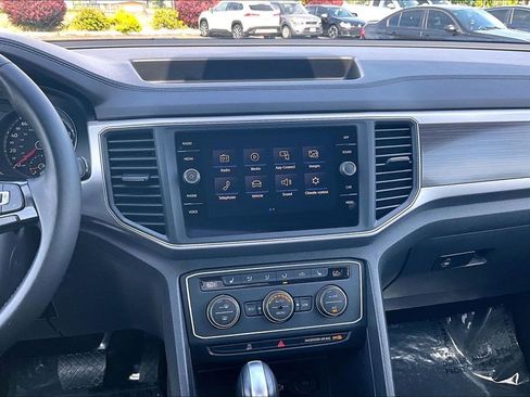 Used 2019 Volkswagen Atlas SE w/ Towing Package AWD/4WD image 8
