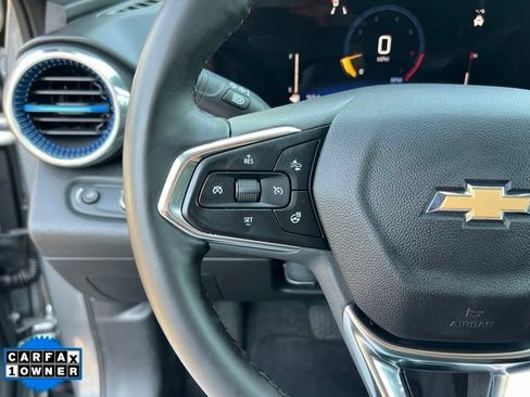 Used 2025 Chevrolet Trax LT w/ LT Convenience Package FWD image 21