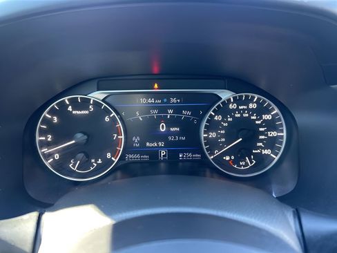 Used 2024 Nissan Altima 2.5 SR w/ SR Premium Package image 24