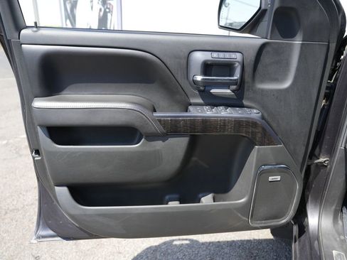 Used 2016 GMC Sierra 1500 Denali w/ Enhanced Driver Alert Package AWD/4WD image 18
