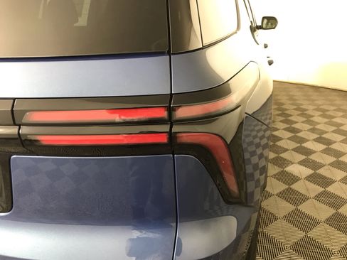 New 2026 Chevrolet Traverse LT w/ Driver Confidence Package image 23