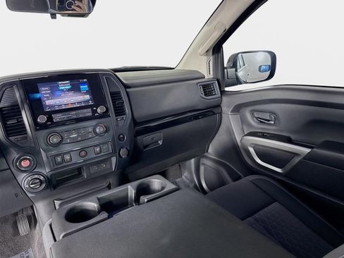 Certified 2024 Nissan Titan SV image 23