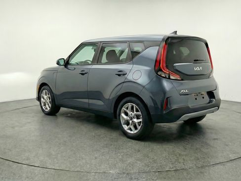 Used 2025 Kia Soul LX w/ LX Technology Package image 6