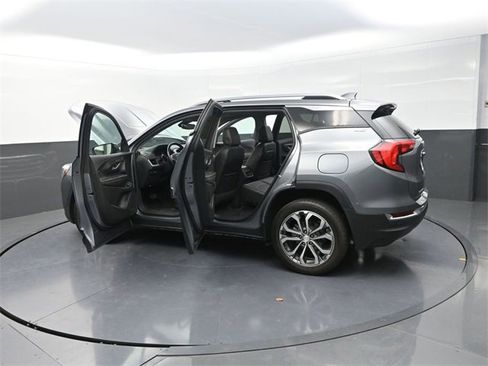 Used 2021 GMC Terrain SLT image 39