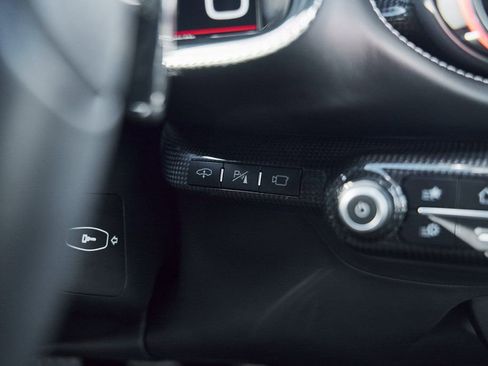 Used 2019 Ferrari 812 Superfast image 61