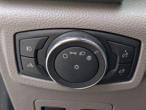 Used 2019 Ford F150 XLT w/ Equipment Group 302A Luxury image 17