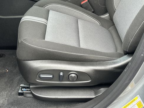 New 2025 Chevrolet Blazer LT w/ Convenience Package image 10