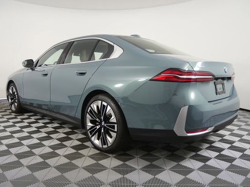 Certified 2025 BMW 540i xDrive image 5