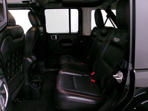Used 2020 Jeep Wrangler Unlimited Rubicon w/ Dual Top Group AWD/4WD image 10