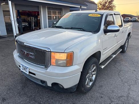 Used 2011 GMC Sierra 1500 Denali image 3