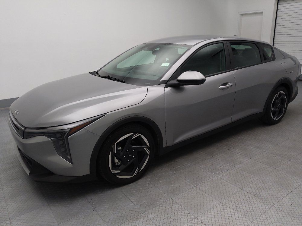 Used 2025 Kia K4 EX FWD image 2