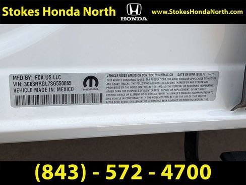 Used 2025 RAM 3500 Tradesman w/ Chrome Appearance Group AWD/4WD image 8