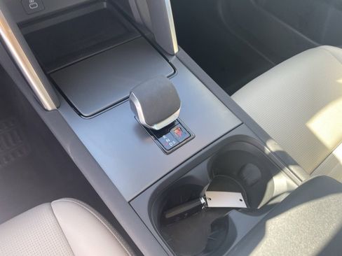 Used 2024 Land Rover Discovery Sport S image 16