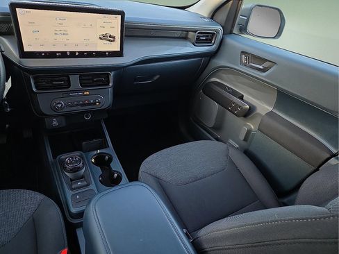 Certified 2025 Ford Maverick XL FWD image 12